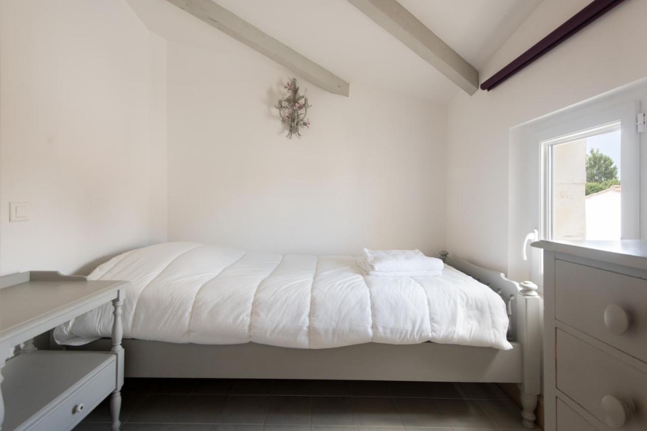 Maison Campanule Ла Флот Екстериор снимка